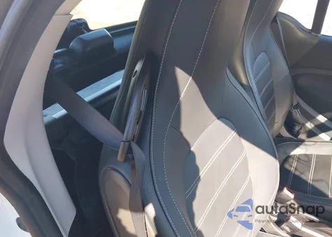 2016 Smart Fortwo Prime z USA, uszkodzony, nr VIN WMEFJ5DA2GK054813